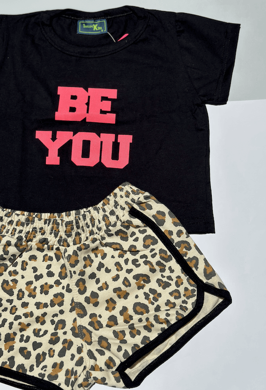 Conjunto Menina Cropped + Bermuda de Oncinha - Serelepe Kids - Tamanho 6