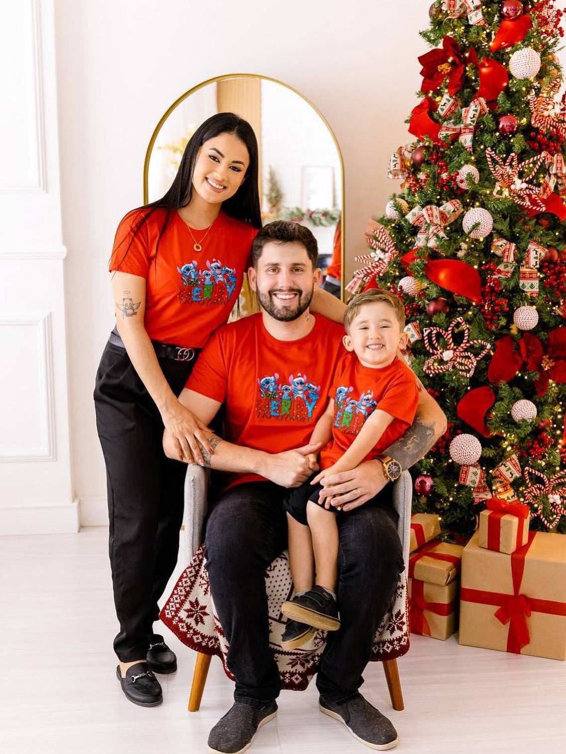 Camiseta Infantil Stitch Merry Christmas - Vermelho - Festividades - 2 ao 10