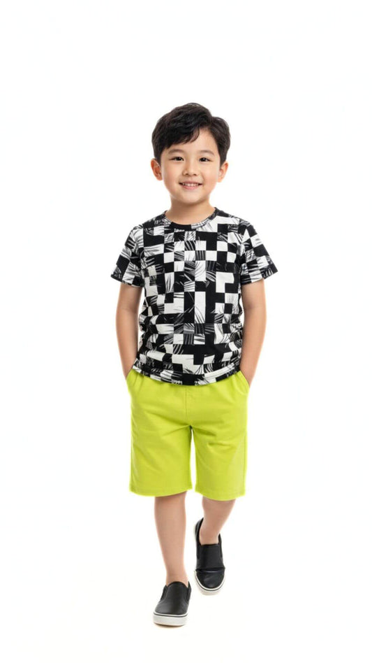Conjunto Masculino Infantil Camiseta + Bermuda - Tamanho 4 e 6