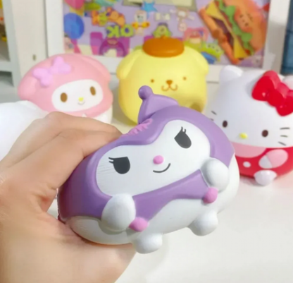 Squishy da turma da Hello Kitty e Stitch