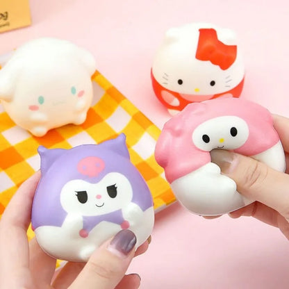 Squishy da turma da Hello Kitty e Stitch