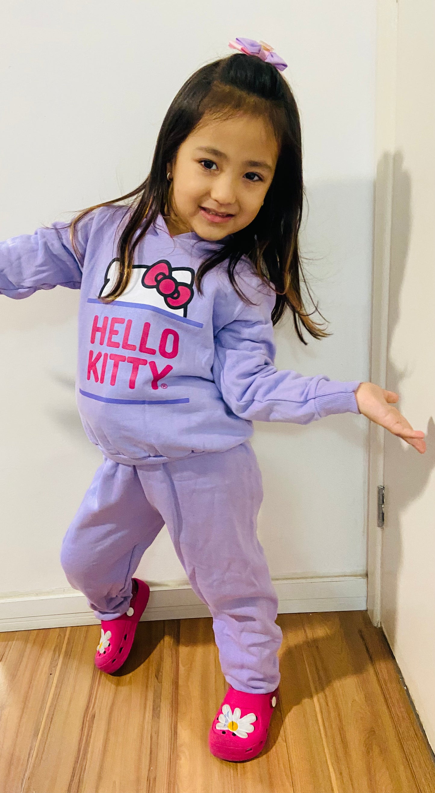 Conjunto Feminino Infantil Orelhinhas - Hello Kitty - Tamanho do 1 ao 12