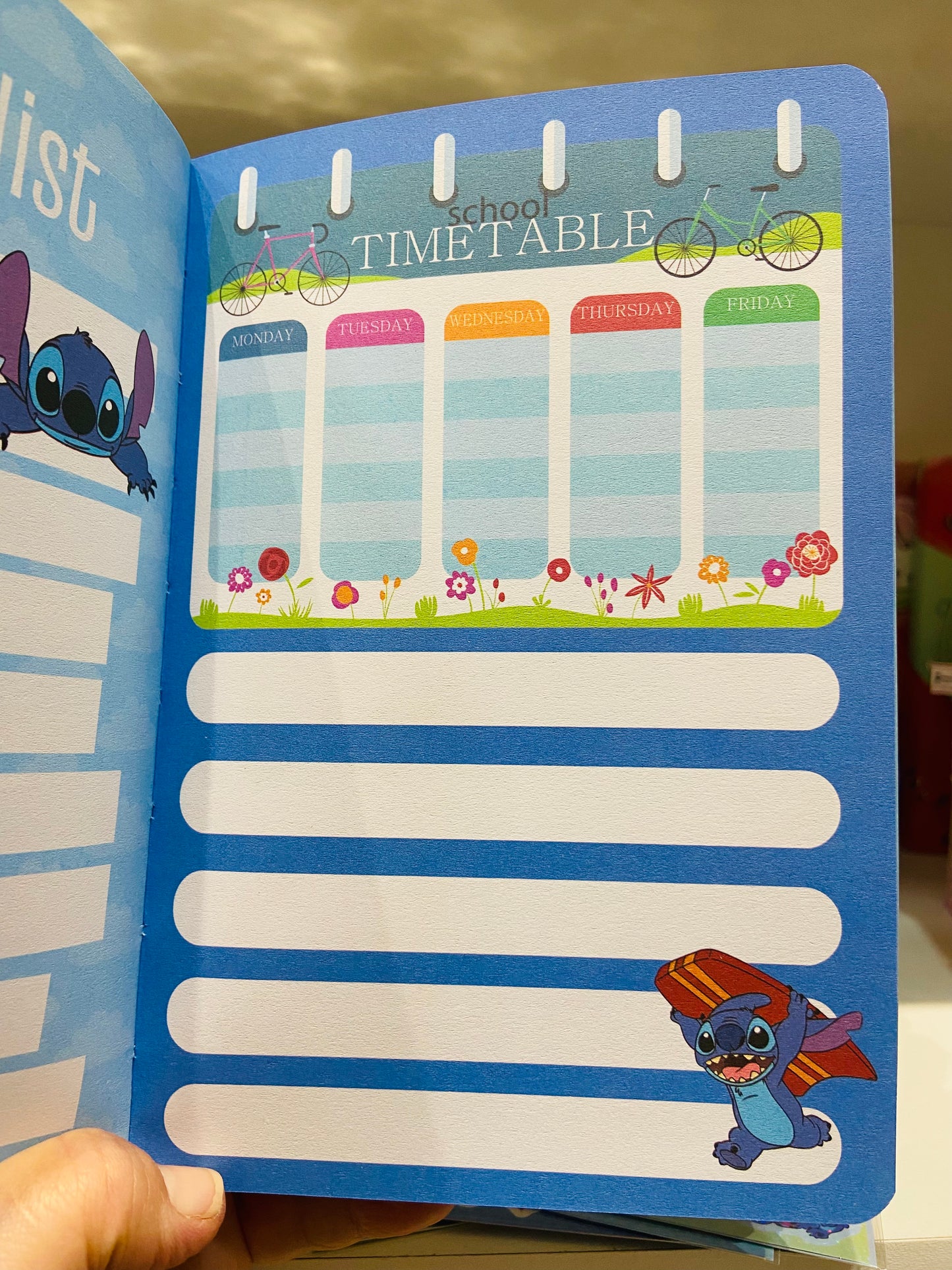 Agenda decorada, não datada, Personagens