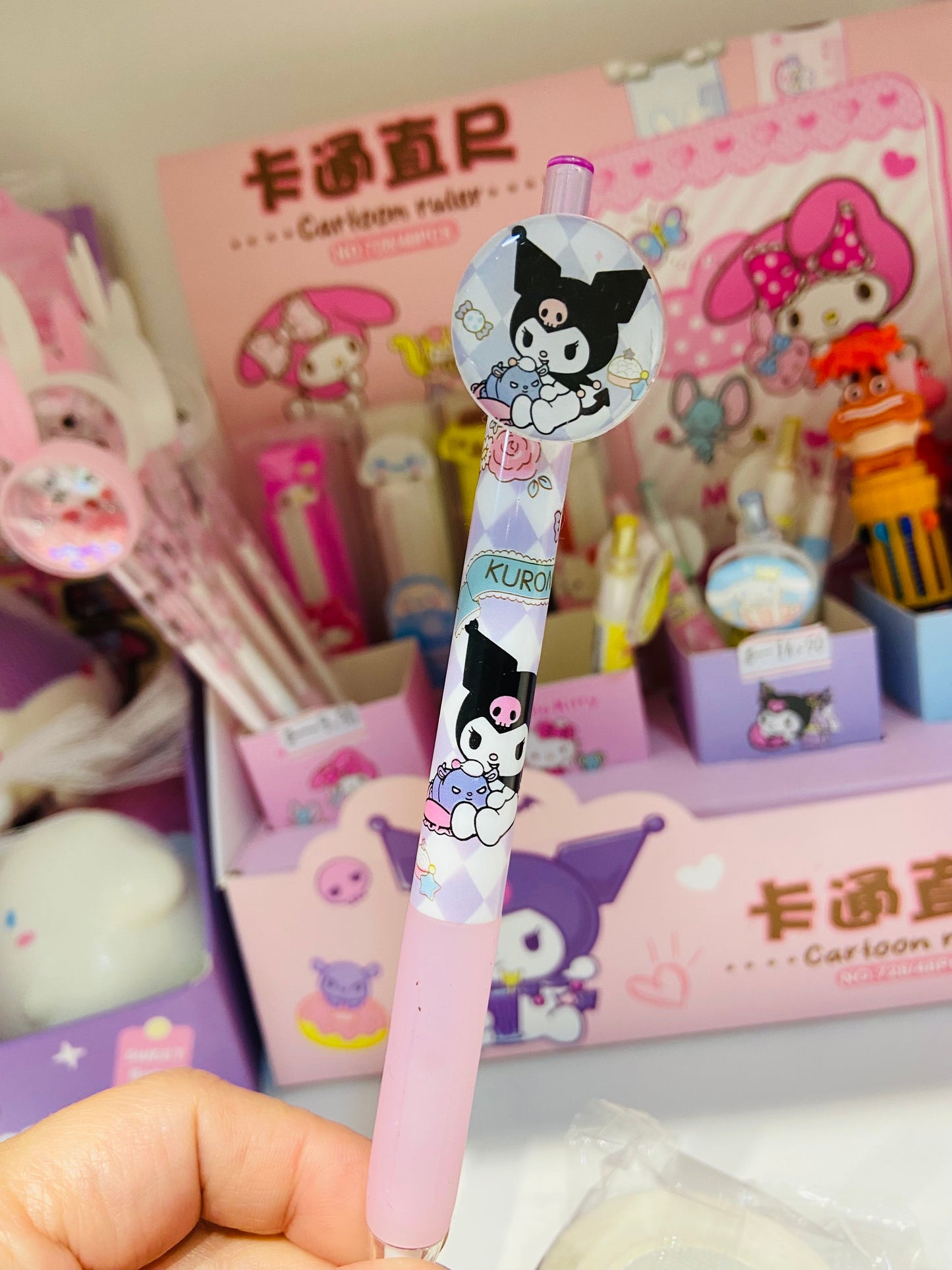Lapiseira turma da Hello Kitty