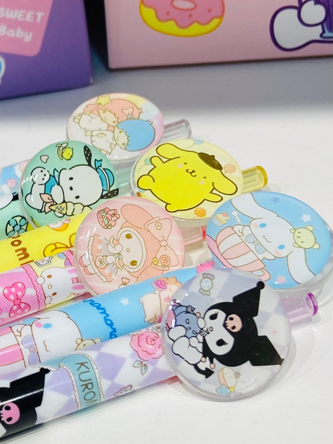 Lapiseira turma da Hello Kitty