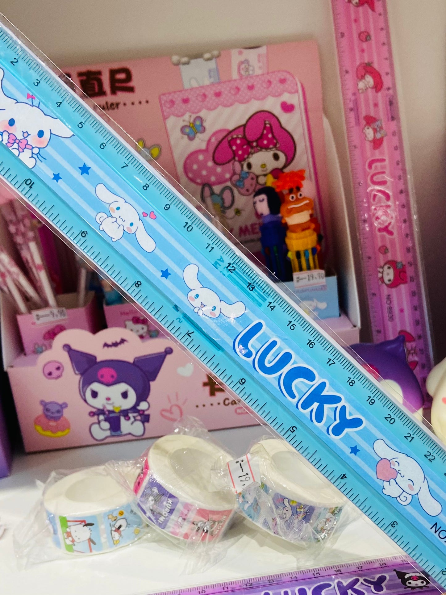 Régua acrílica 30cm - turma da Hello Kitty
