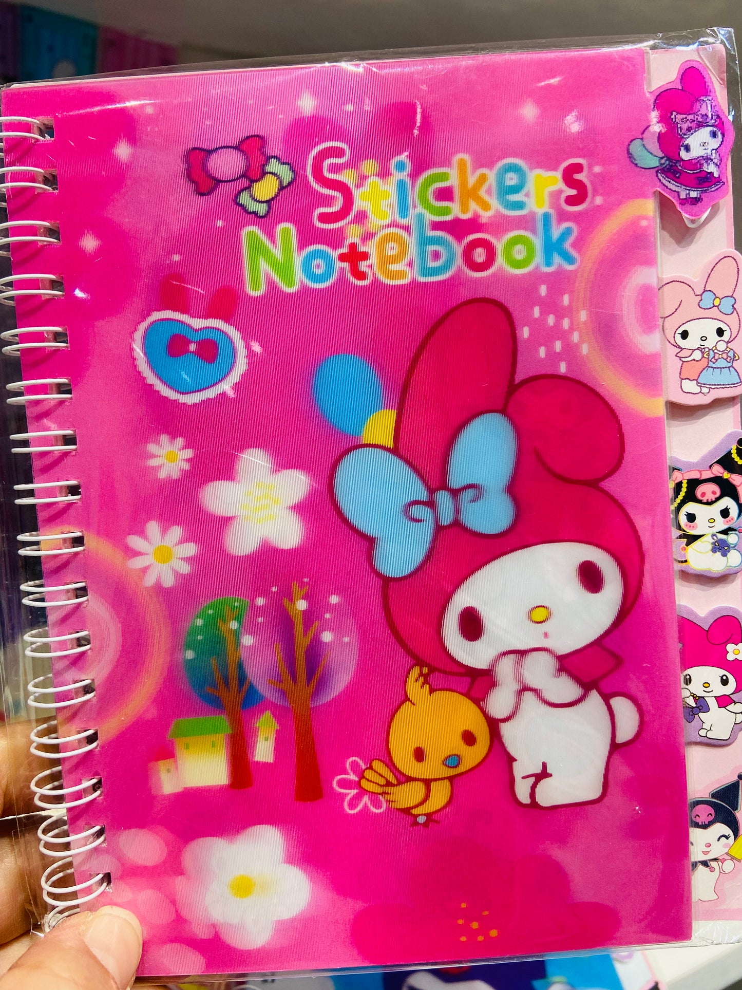 Bloco de anotações + adesivos Turma Hello Kitty