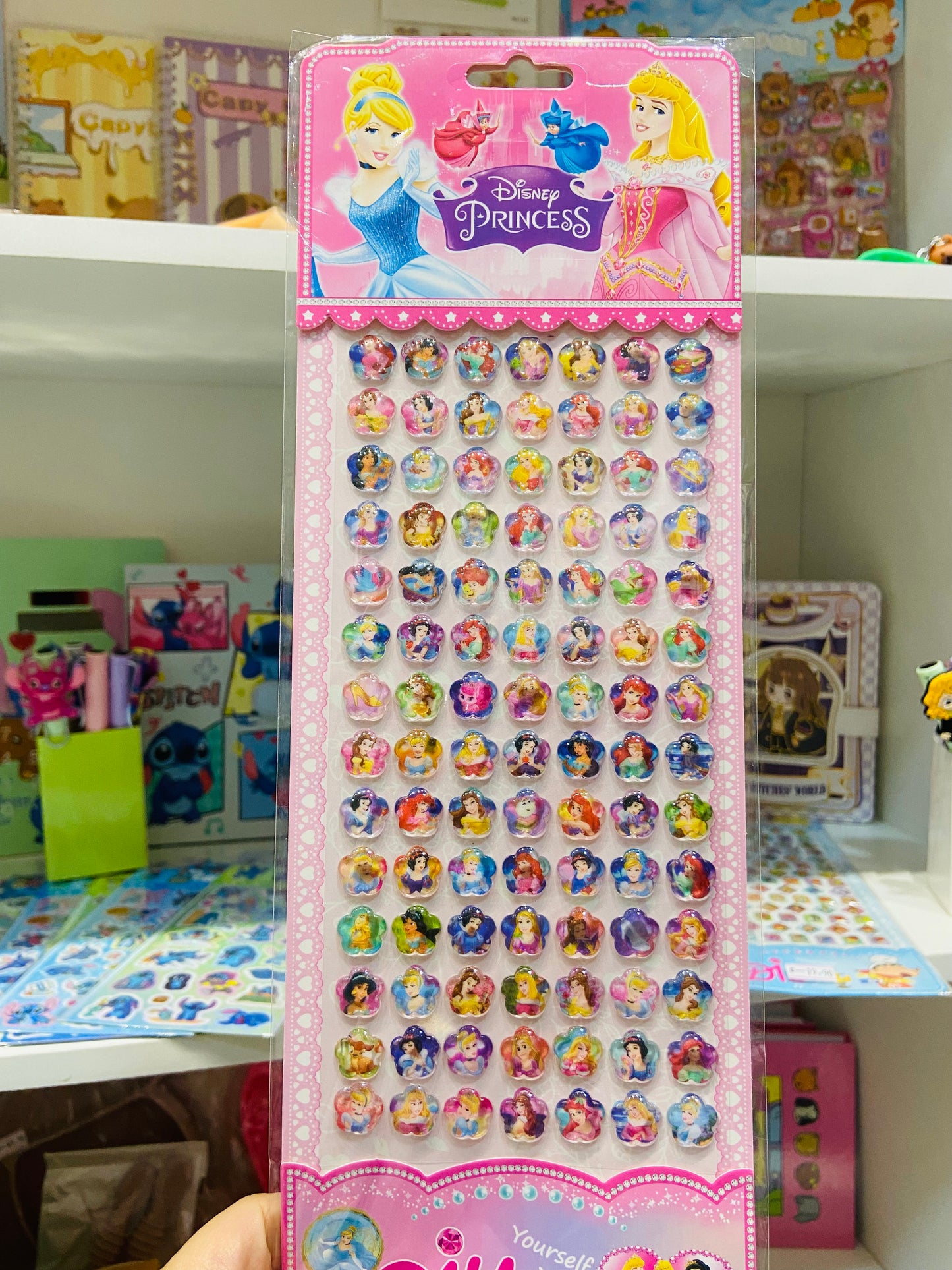 Cartela grande de adesivos em resina Personagens